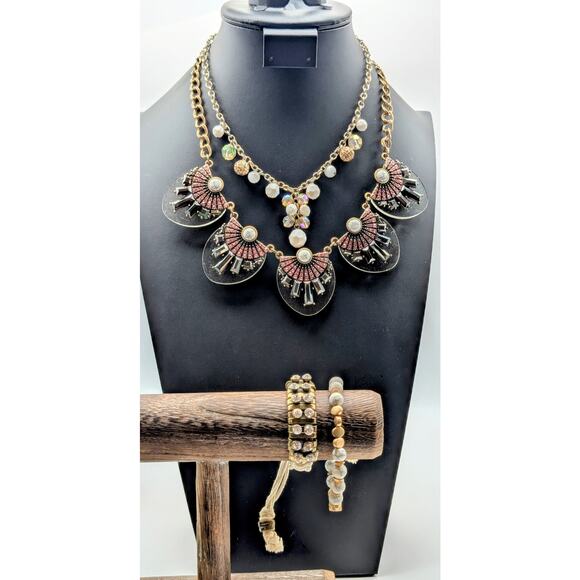 Mixed Lot Clear Pink Rhinestones Howlite 2 Necklaces & 2 Coordinating Bracelets - Picture 10 of 10